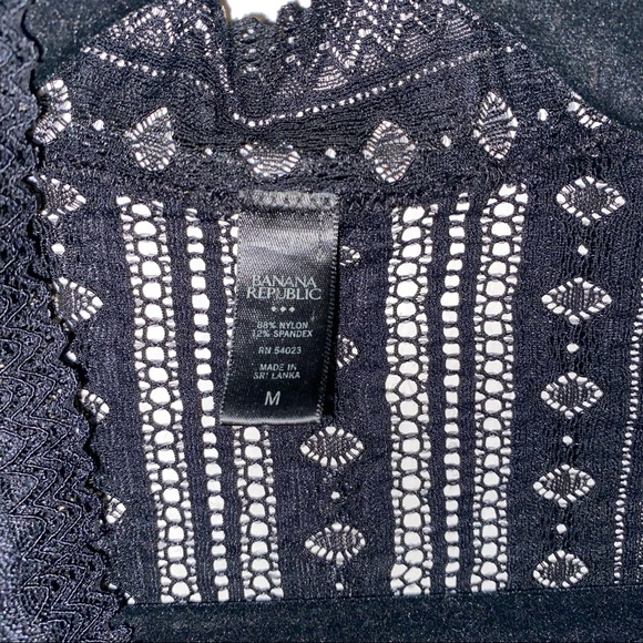 Banana republic black lace button up blouse - Picture 2 of 6